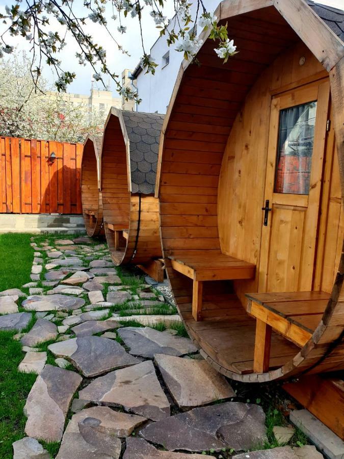 Zozo Hostel Brașov Exterior foto